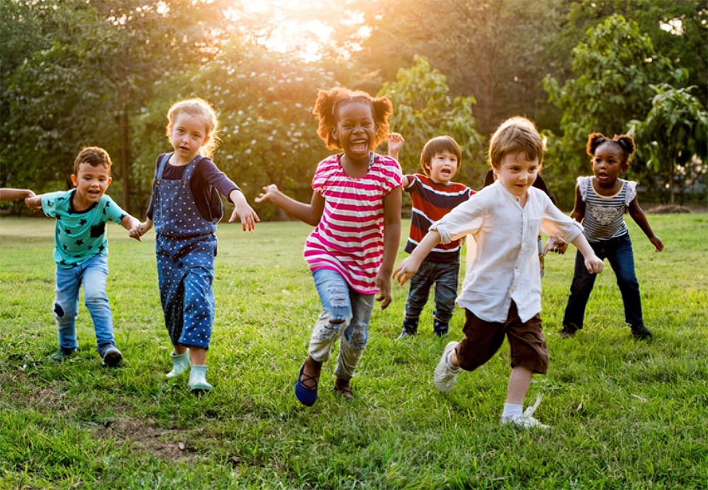 A Grassy Yard Connects Your Child With Nature